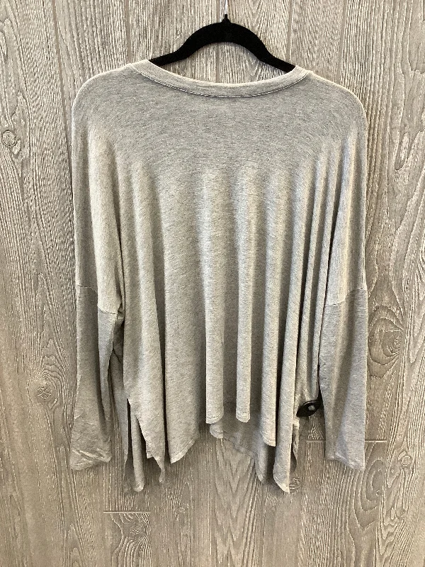 Top Long Sleeve By Cherish In Grey, Size: S