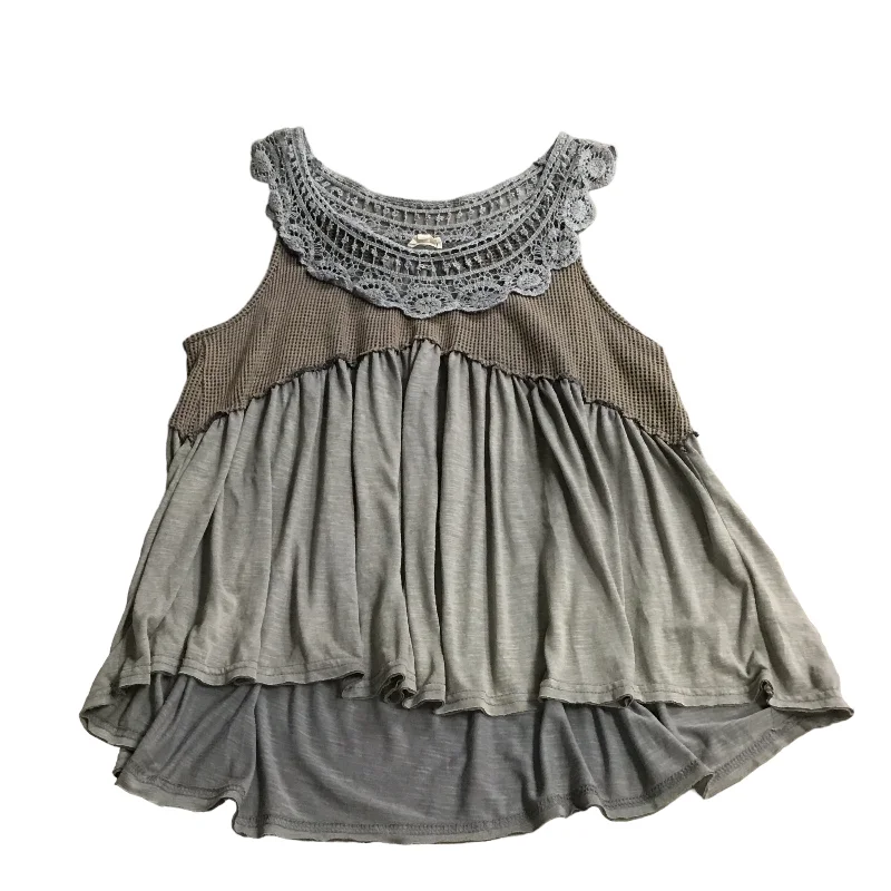 Top Sleeveless By Pol In Grey, Size: M